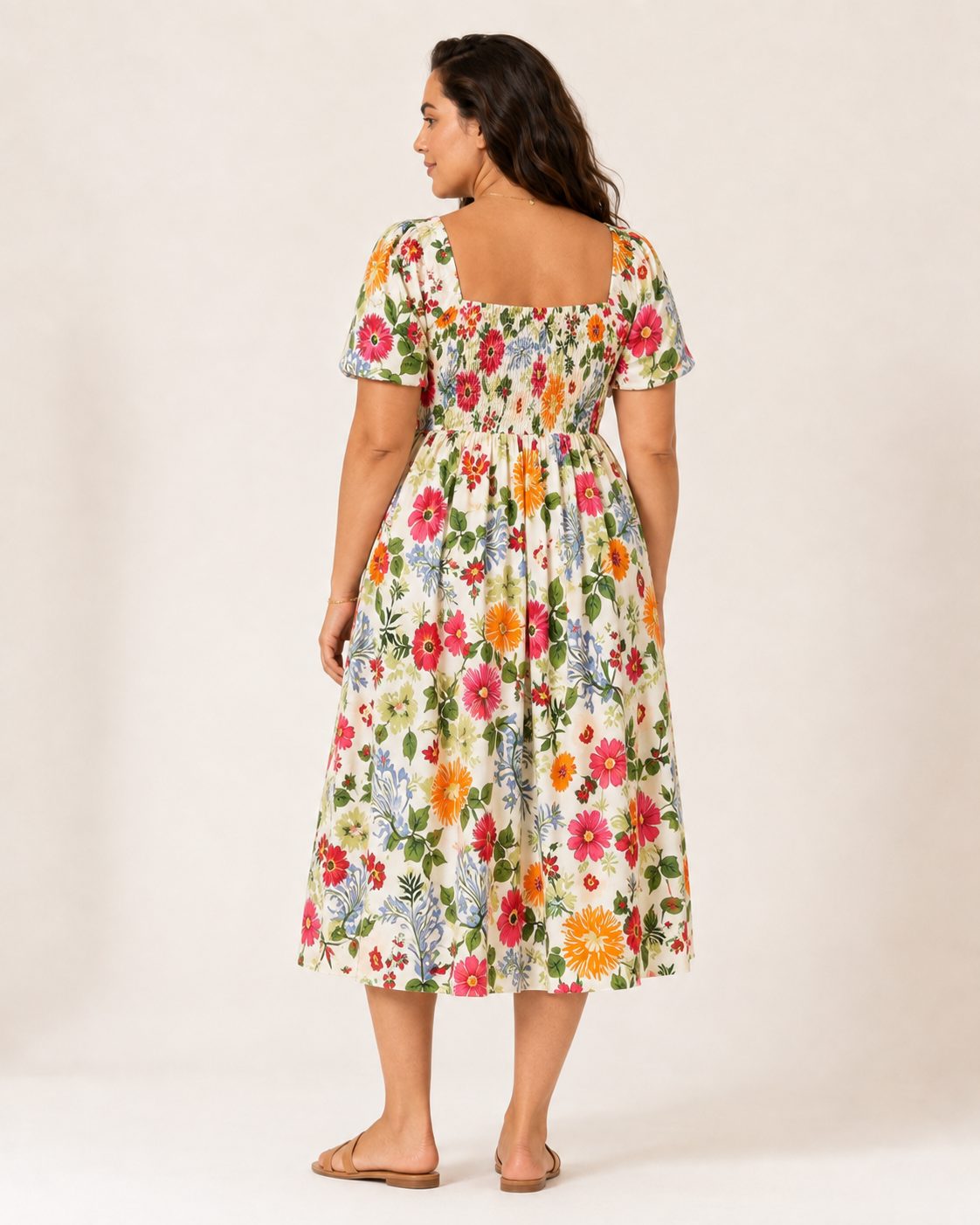Elena Kleid – Sommerkleid aus Baumwolle mit Blumenmuster, eckigem Ausschnitt und Taschen