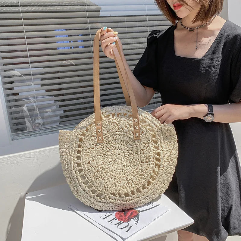 Round Straw Shoulder Bag