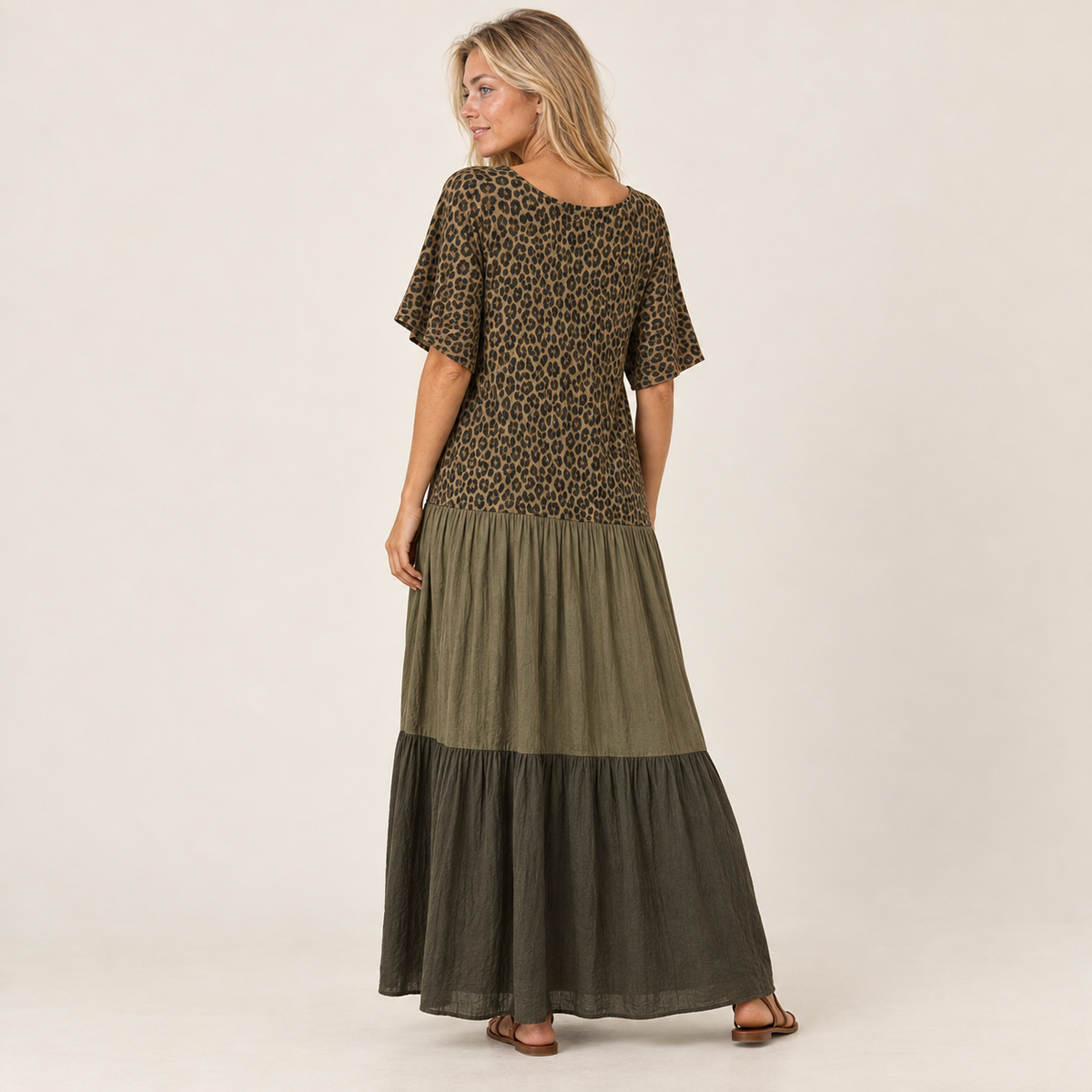 Juna Kleid von hinten